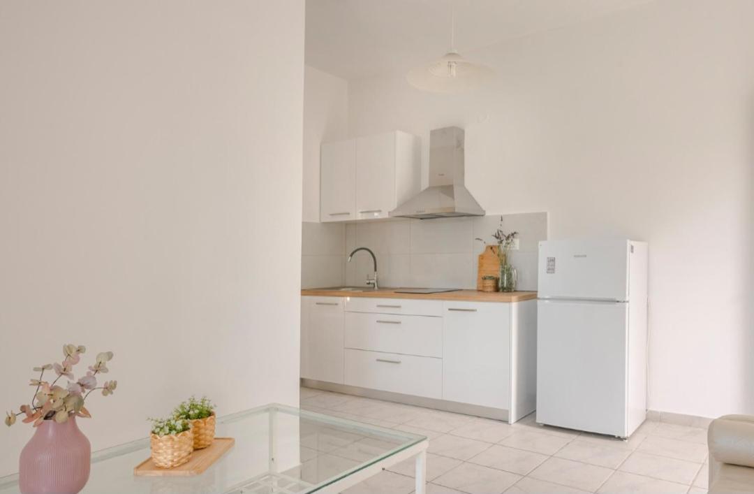 Vivian Apartments Vlachata Eksteriør bilde